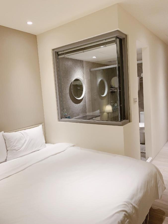 In Fengchia Hotel Taichung Exterior photo